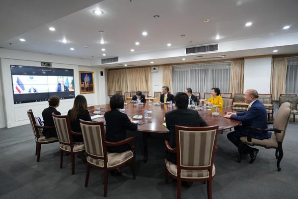 ถกกรรมาธิการยุโรป