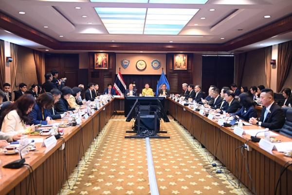 ถกหอการค้าไทย